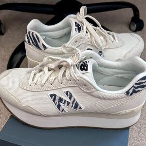 New Balance Platform Sneakers